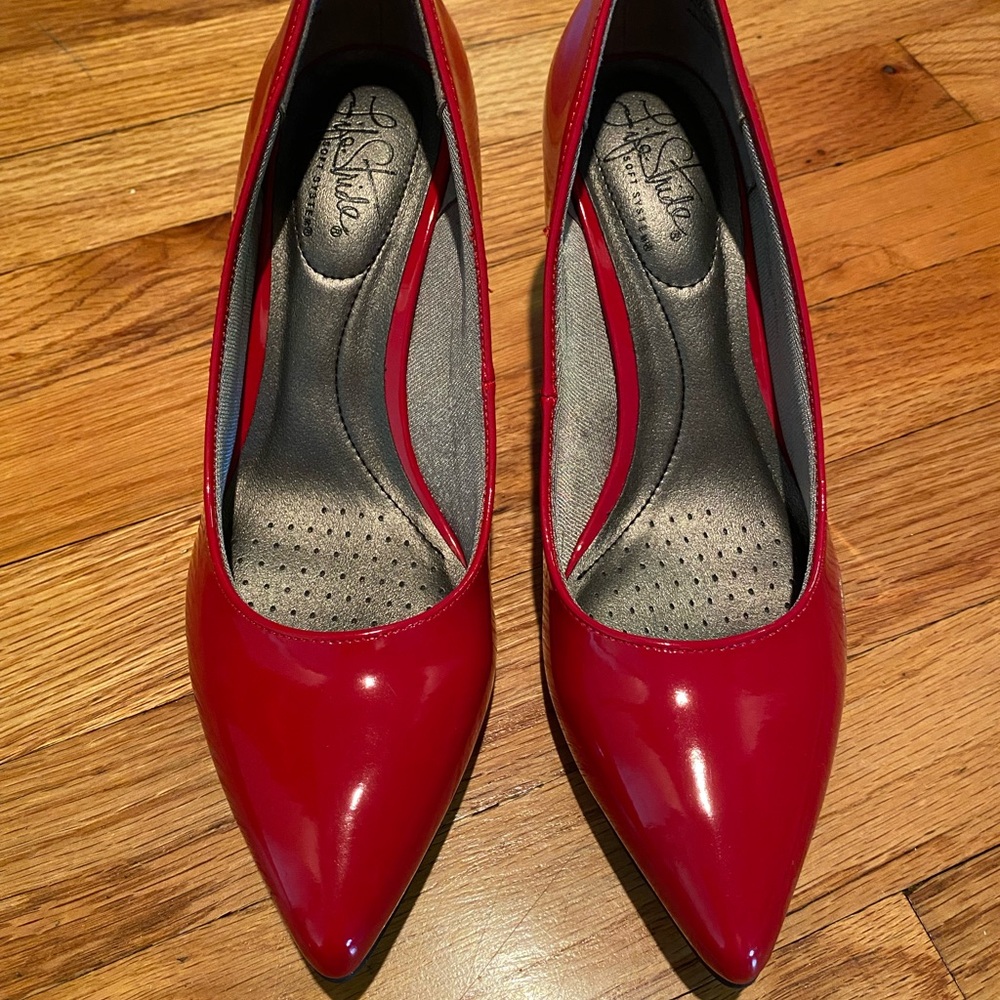 Life Stride Red Heels Patent Leather Pointed Toe